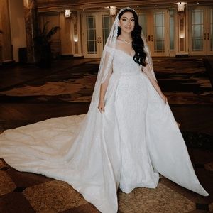 Custom handmade wedding dress/gown Designed with 5 meter veil &3 meter o…